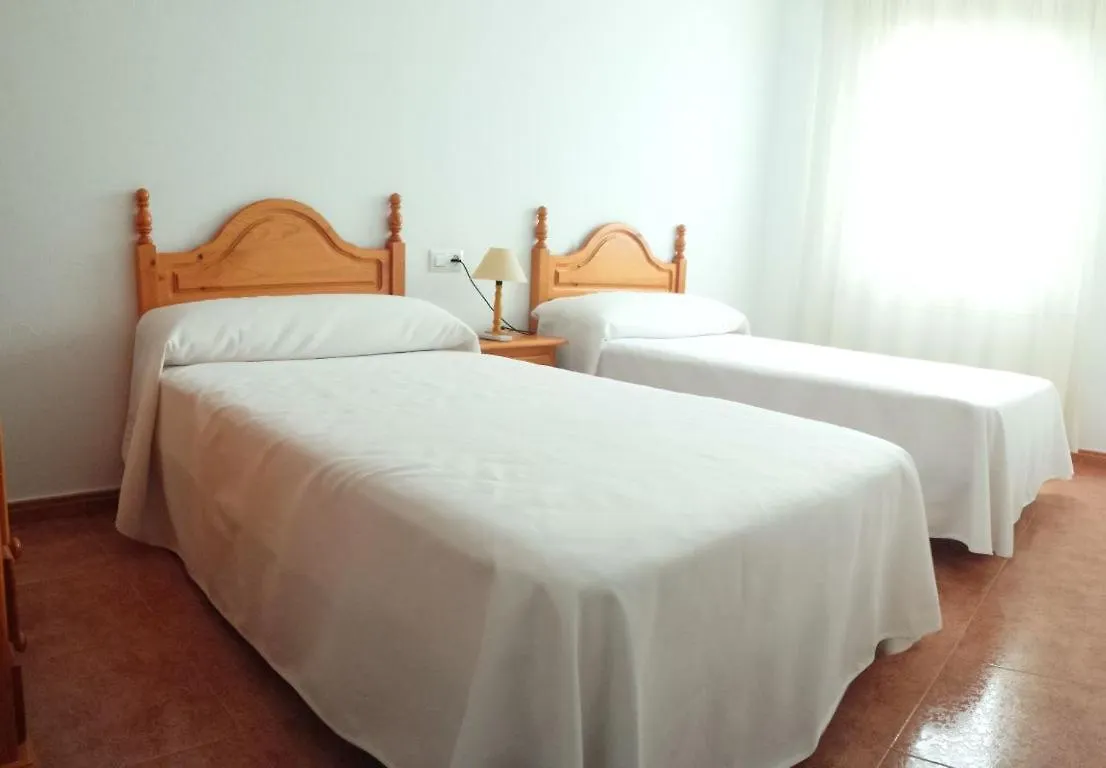 Piso De 3 Dormitorios Junto A La Playa Y Centrico 卡沃内拉斯